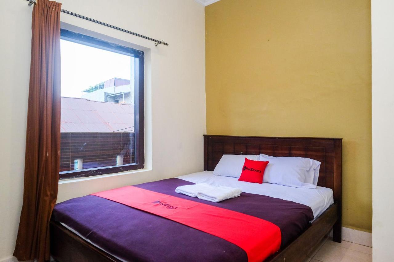 Reddoorz At Hotel Rich Parepare Near Pantai Mattirotasi 외부 사진