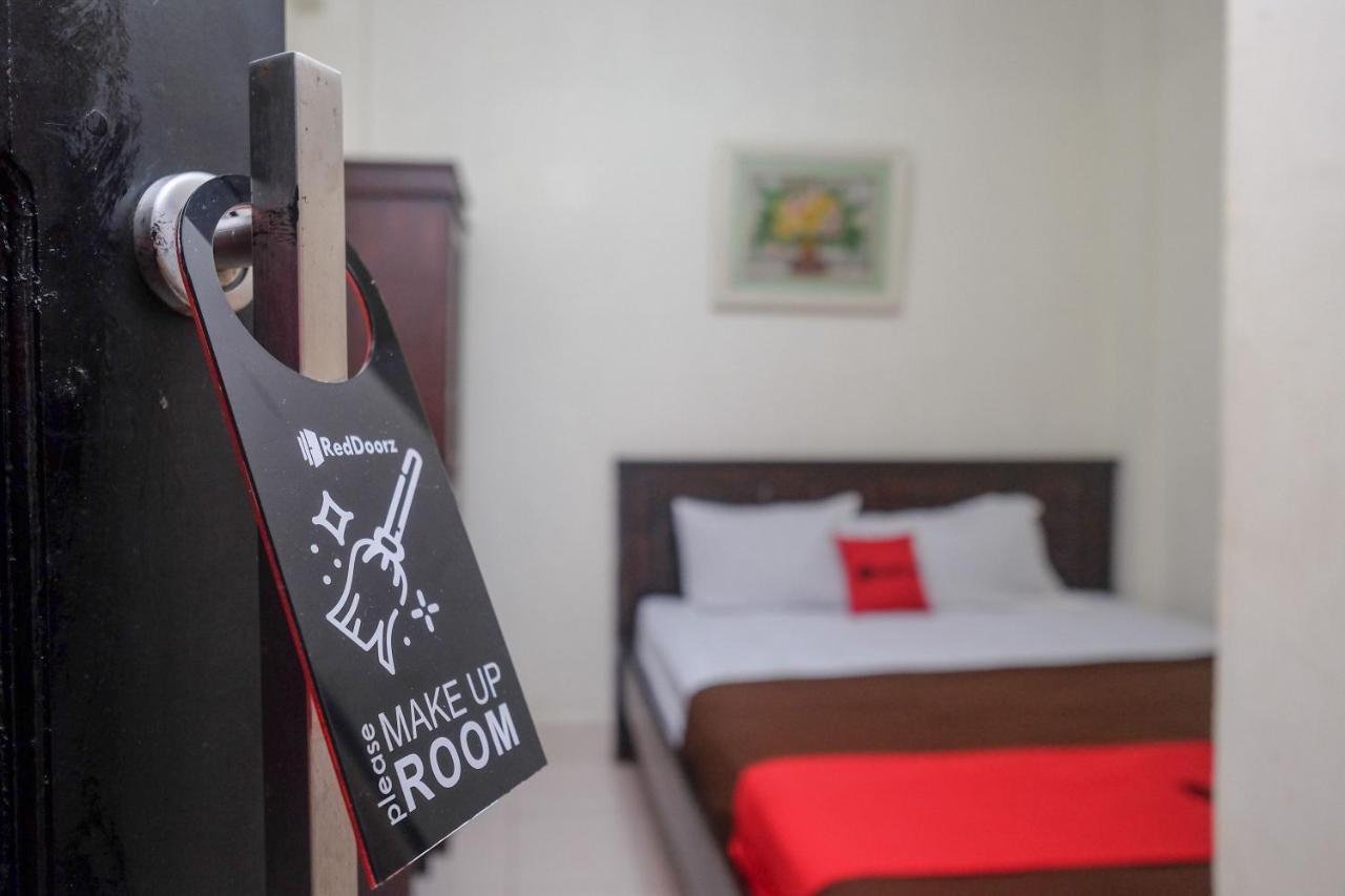 Reddoorz At Hotel Rich Parepare Near Pantai Mattirotasi 외부 사진