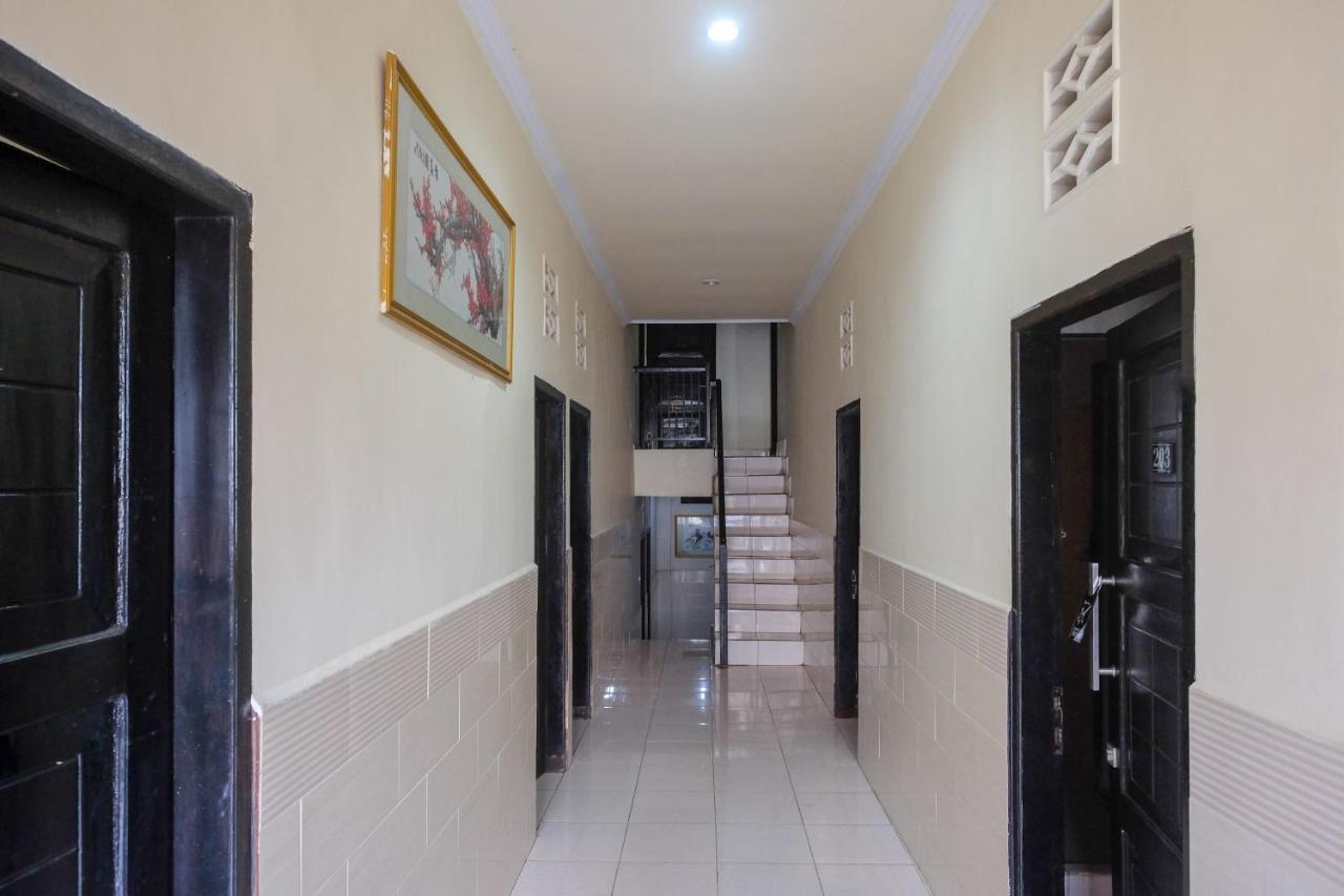 Reddoorz At Hotel Rich Parepare Near Pantai Mattirotasi 외부 사진