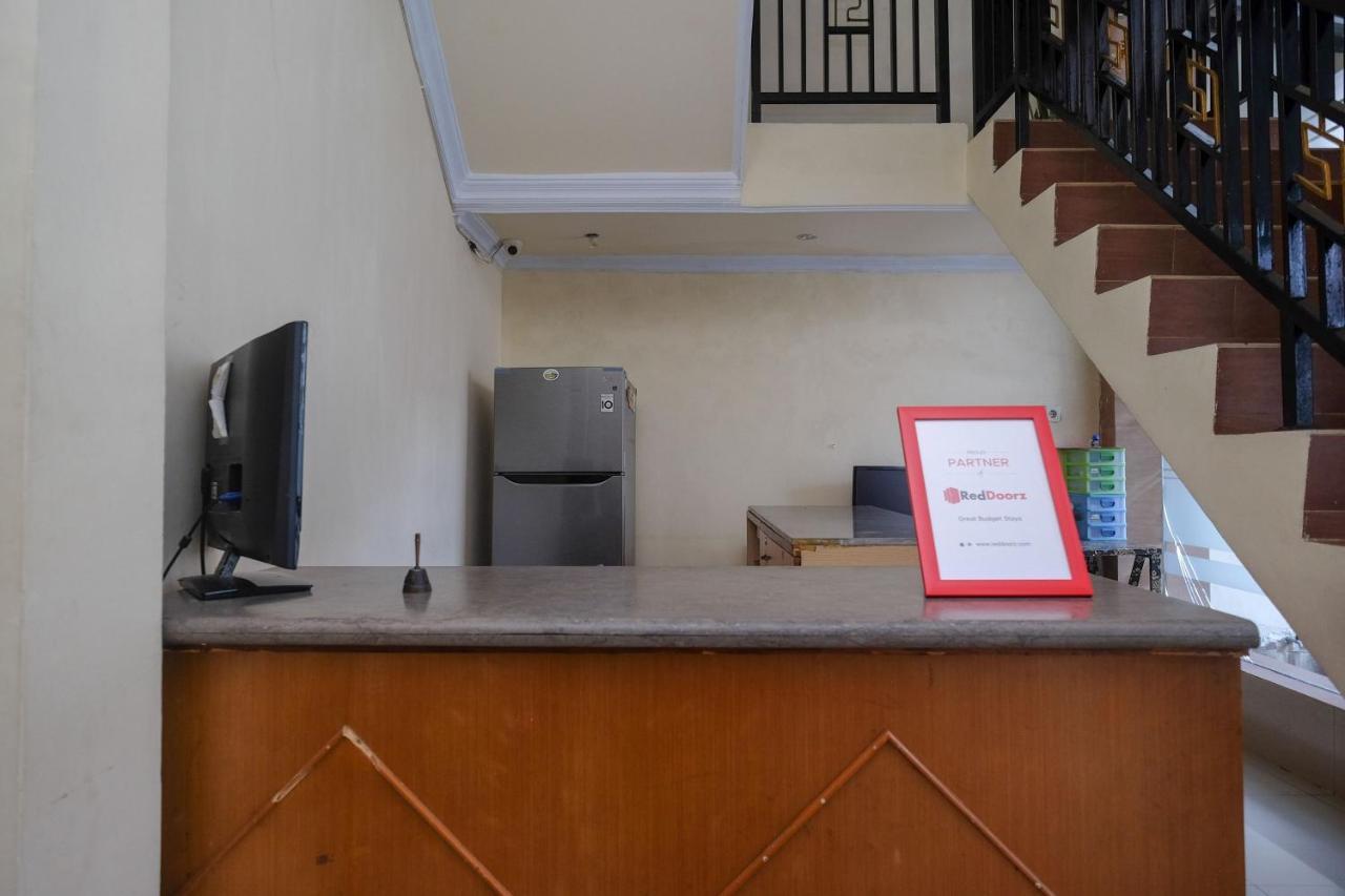 Reddoorz At Hotel Rich Parepare Near Pantai Mattirotasi 외부 사진